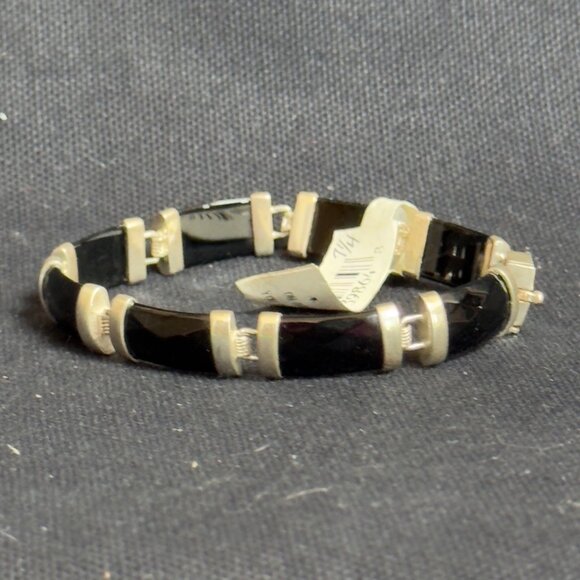 Elegant Vintage .925 Sterling Silver Faceted Onyx Womens Bracelet Secure Clasp - Picture 1 of 12